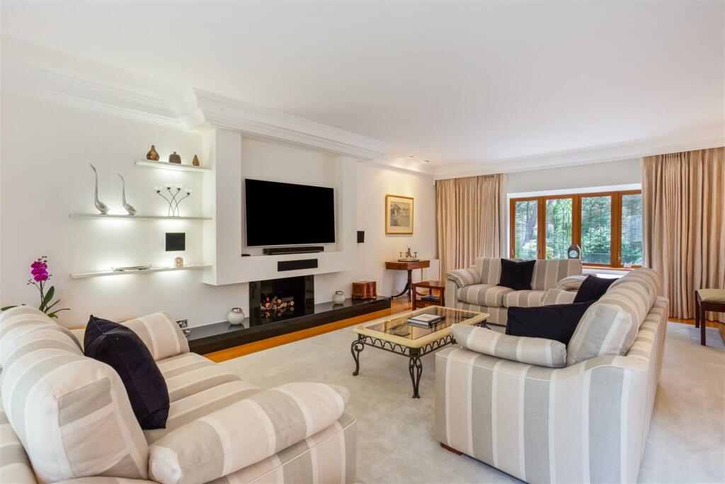 67370_3 Bury Road Poole (5).jpg