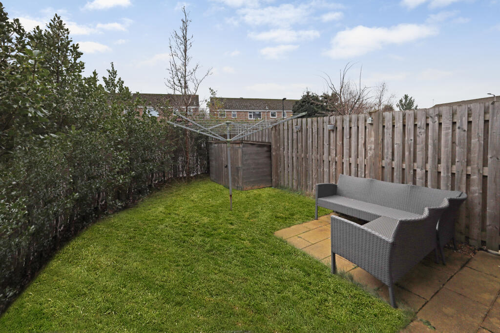 rear garden.JPG