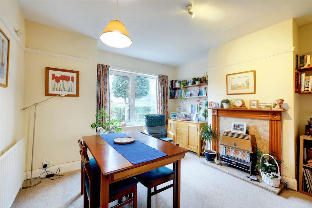 Dining Room_1.jpeg