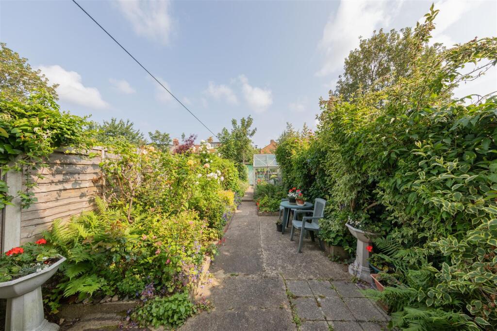 Clarence Road, E17