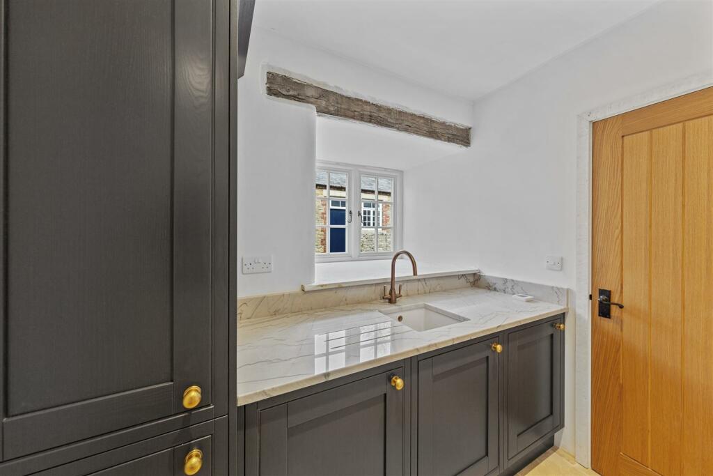 Utility Room.jpg