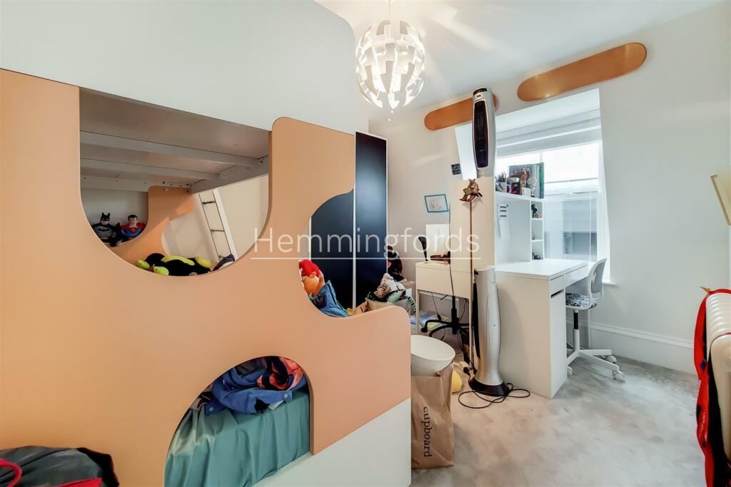 6_Bedroom 2-1.jpg