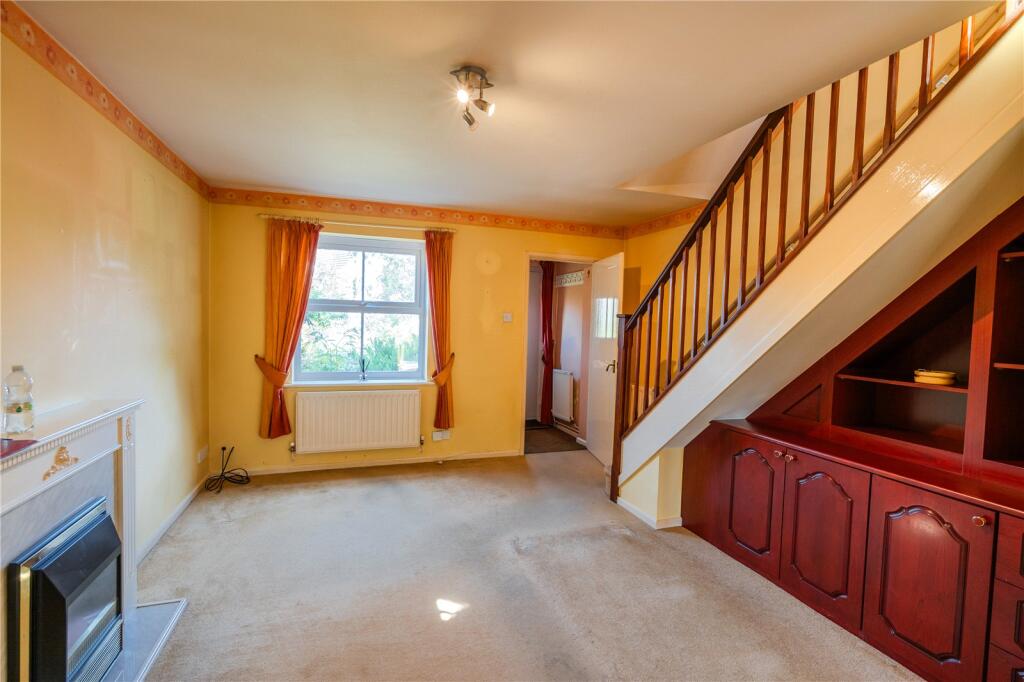 Living Room (2)