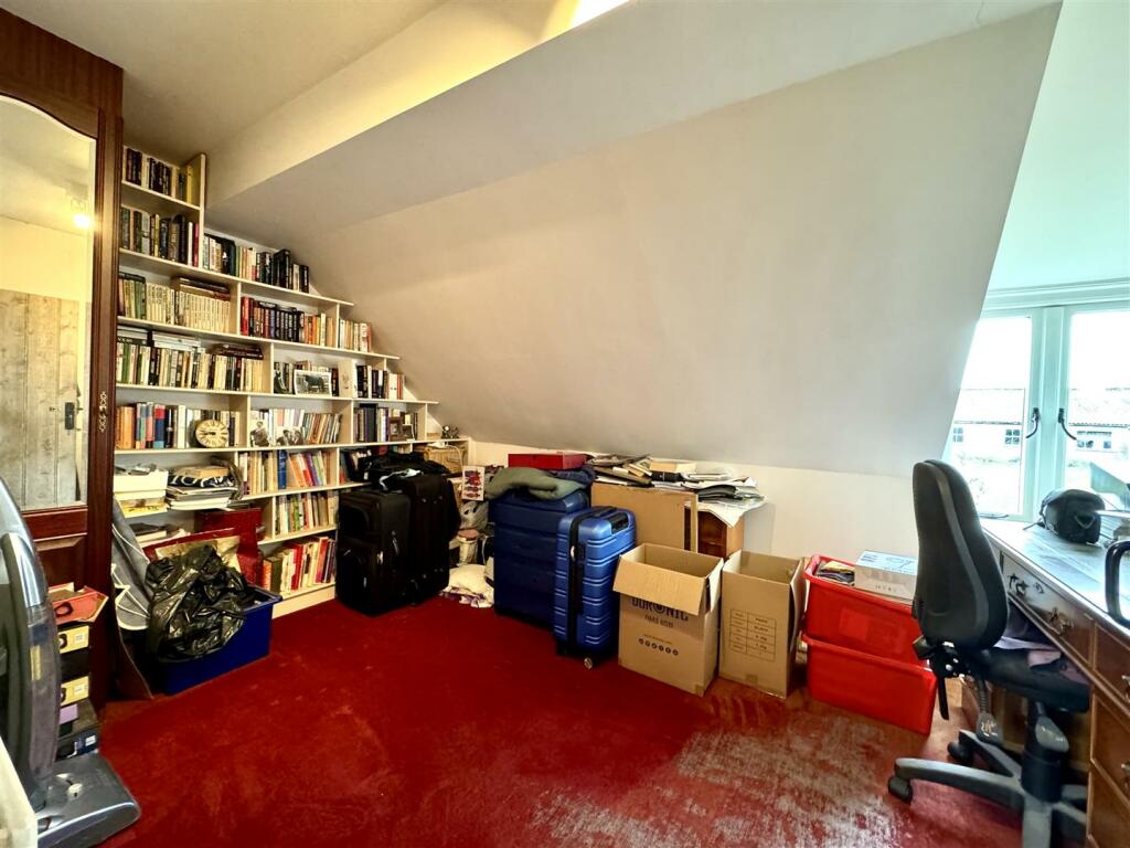 BEDROOM 3