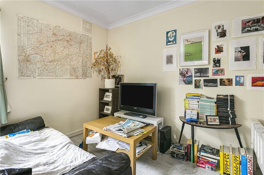 Studio Room