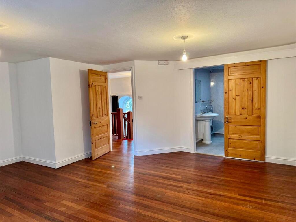 PHOTO-2025-04-22-07-50-46 (10).jpg