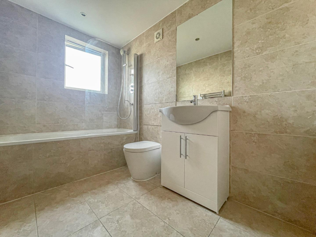 Bathroom 1.png