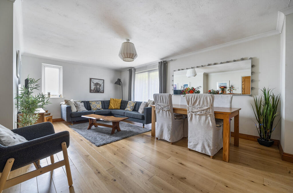 1371025-3-6903630...