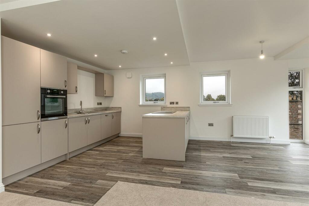 12 Westgrove Melrose 01.JPG