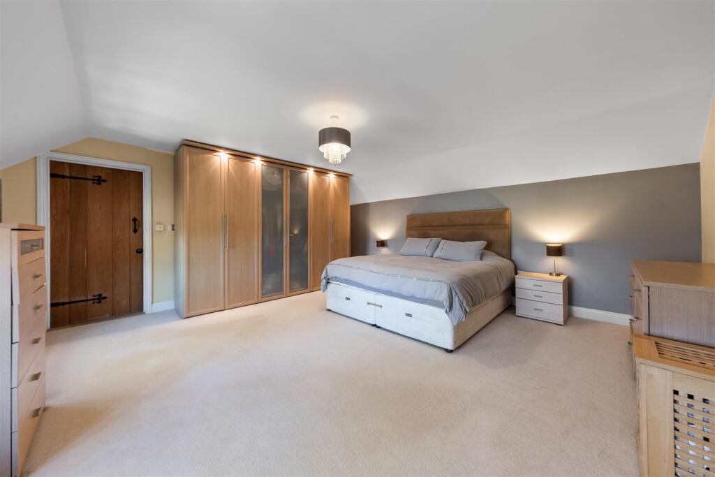 Internals@MiddlebrookHouseWeb24.jpg