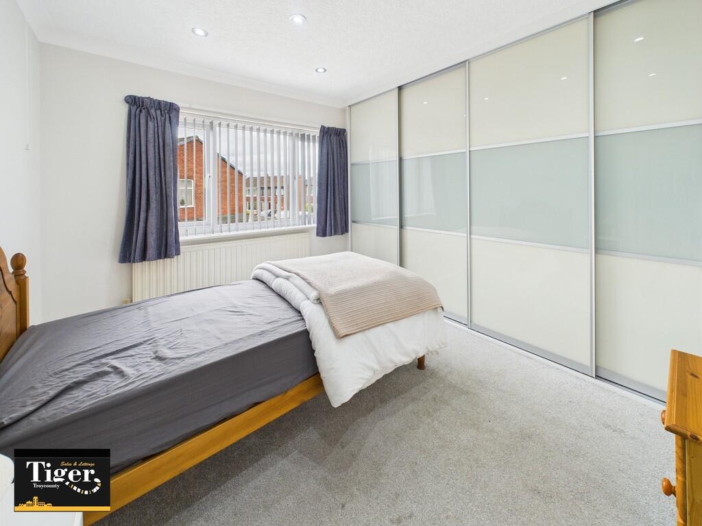 CAM02176G0-PR0681...