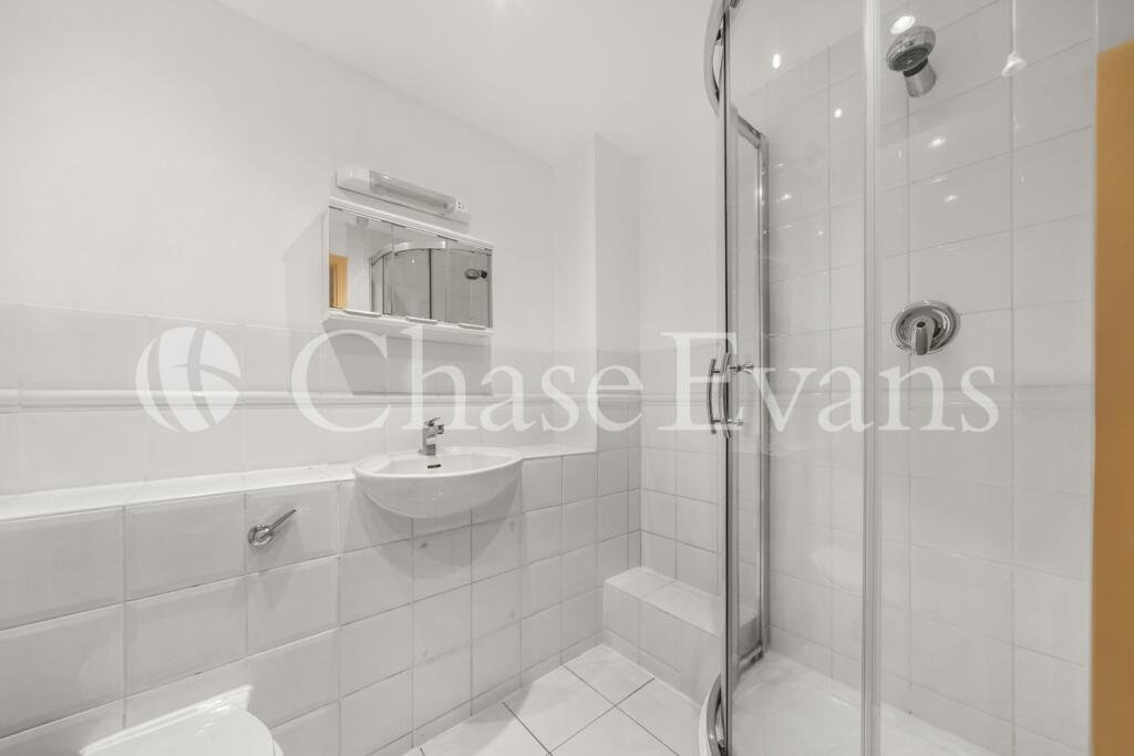 Langbourne Place, Is