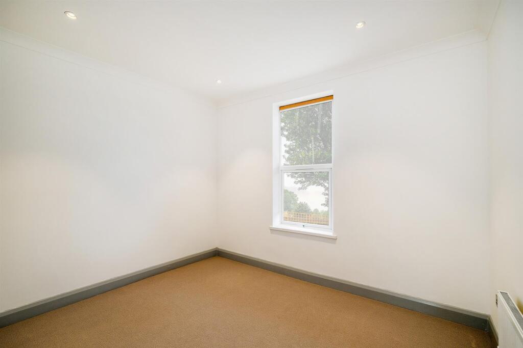 20 North Birkbeck Road - Flats 2, 3, 4-30_web.jpg