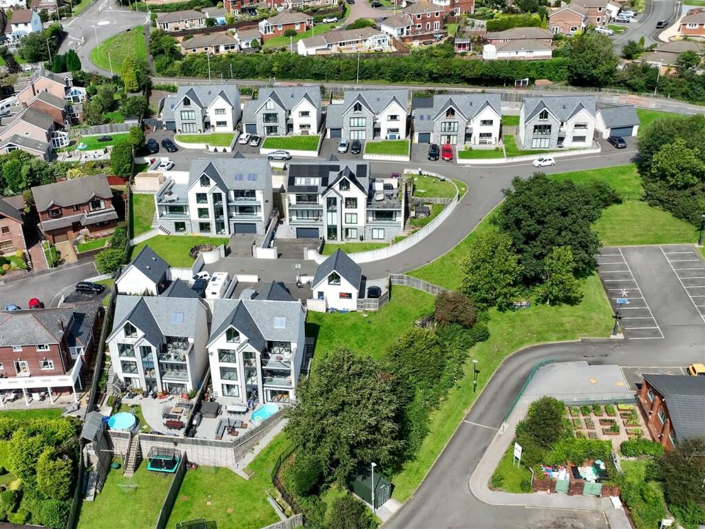 Sequence 01.00_03_13_08.Still009-2.jpg