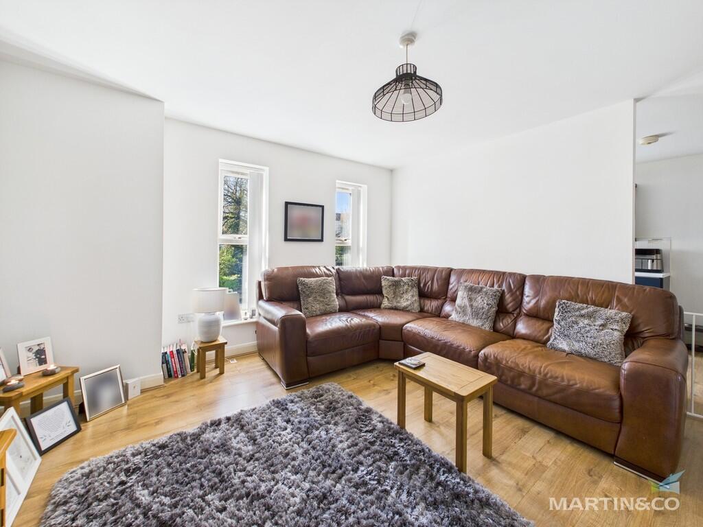 CAM03111G0-PR0272...