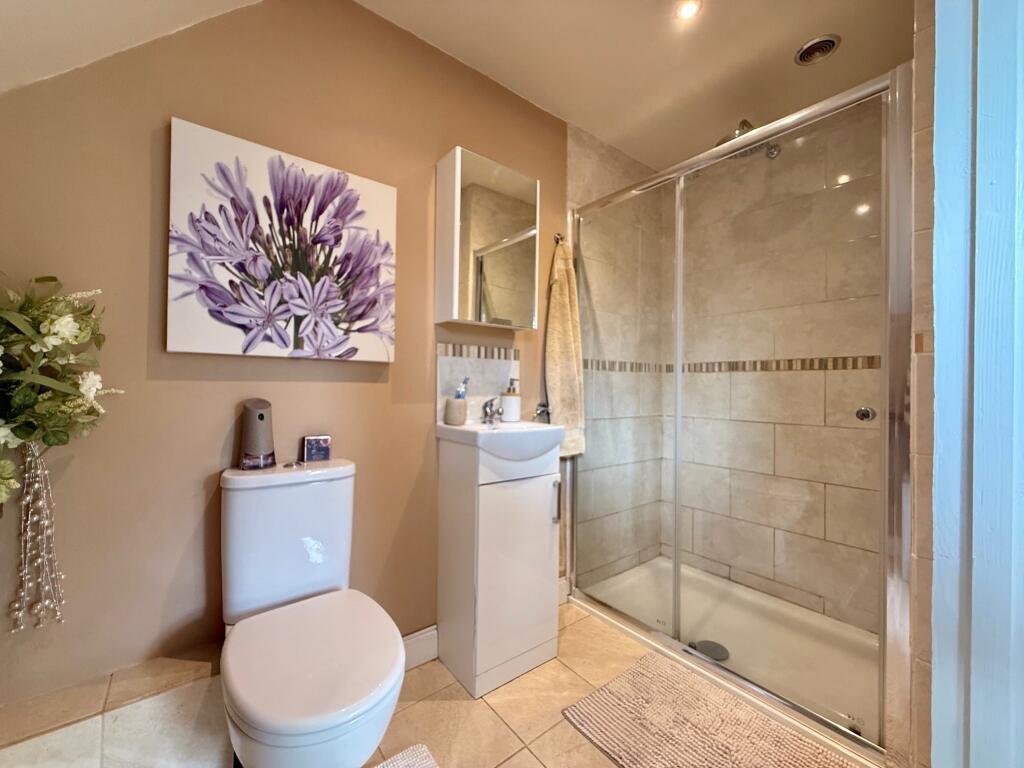 En-suite Bathroom