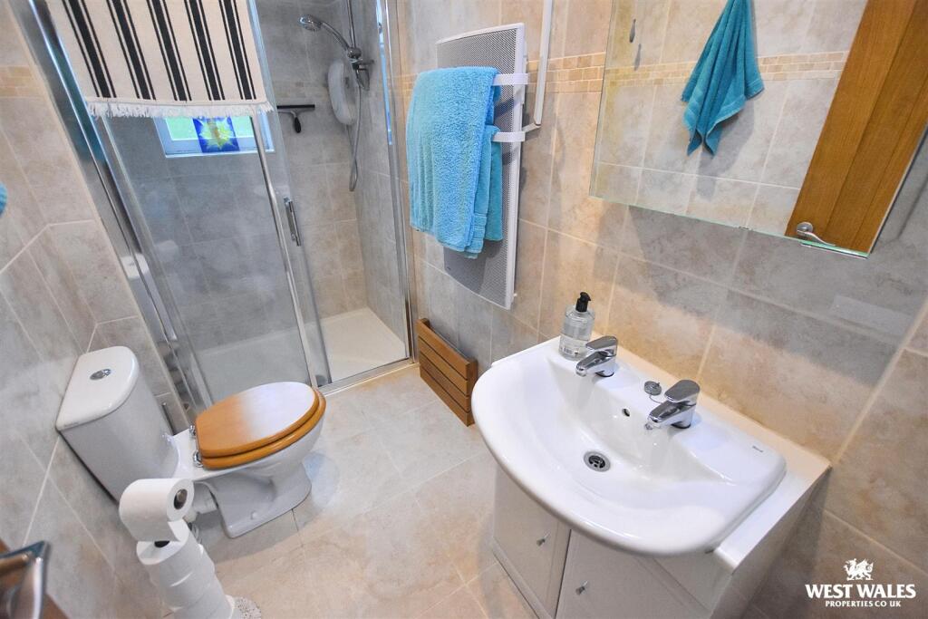 9 - 2025-11-17T124904.892.jpg