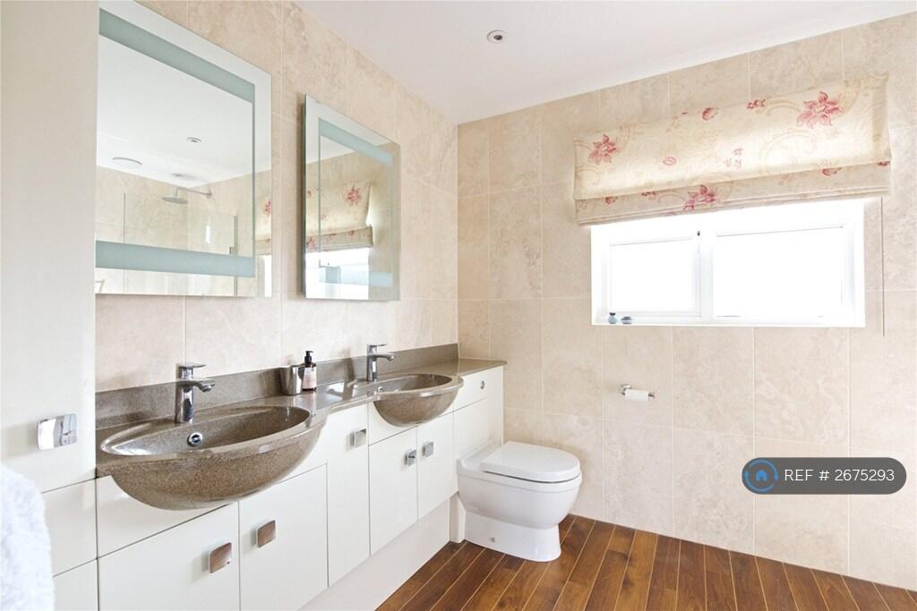 Ensuite With Master Bedroom