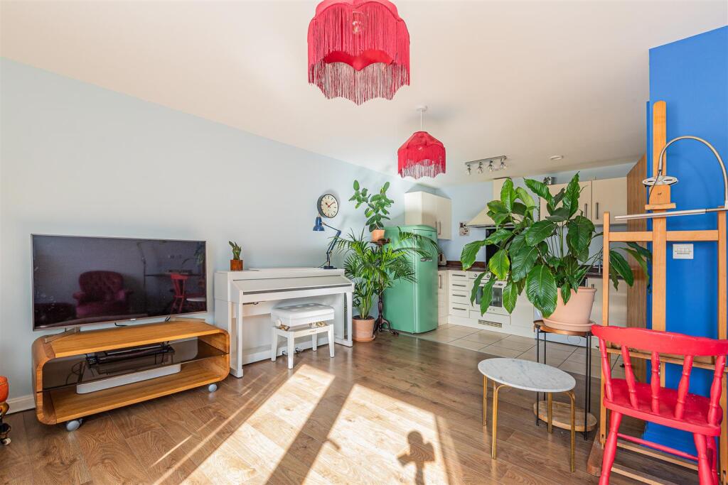 223 Zurich House-6.jpg