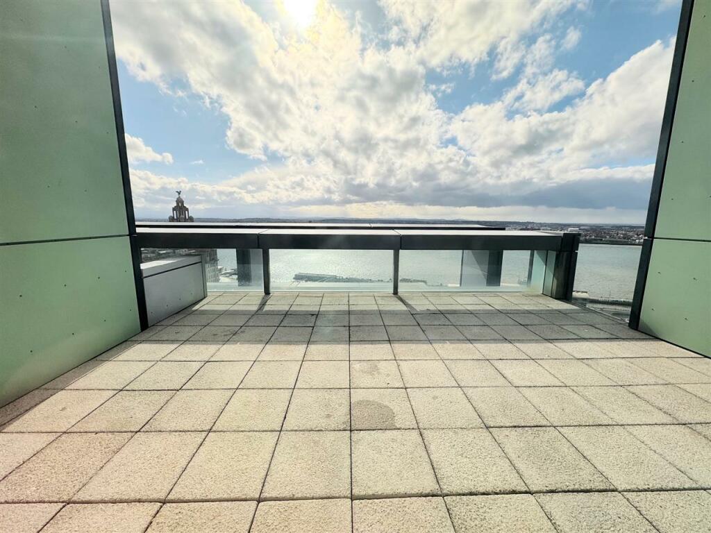 Lounge Terrace