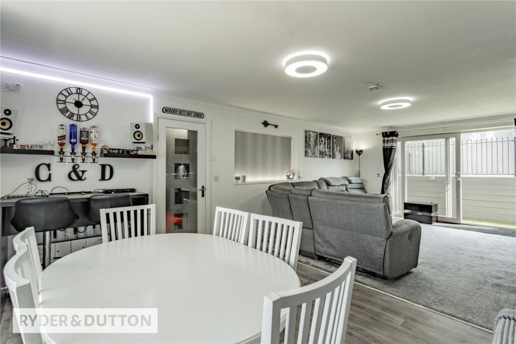 Sitting/Dining Room