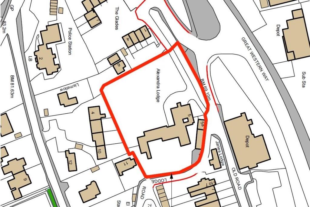 Alexandra Lodge, Old Road, Tiverton, Devon, EX16 4