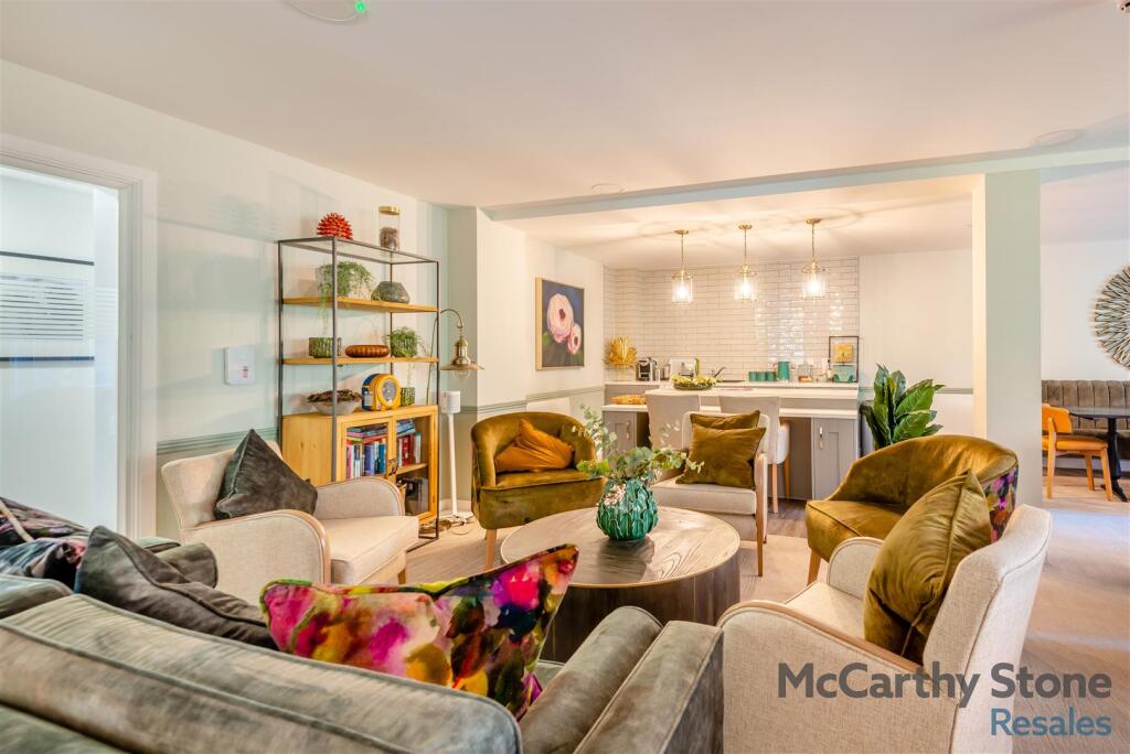 8634673-interior12.jpg