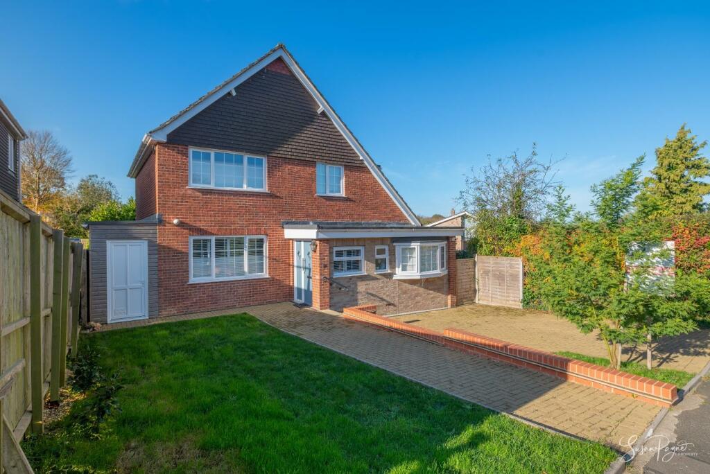 Welcome to 16 Northwood Drive