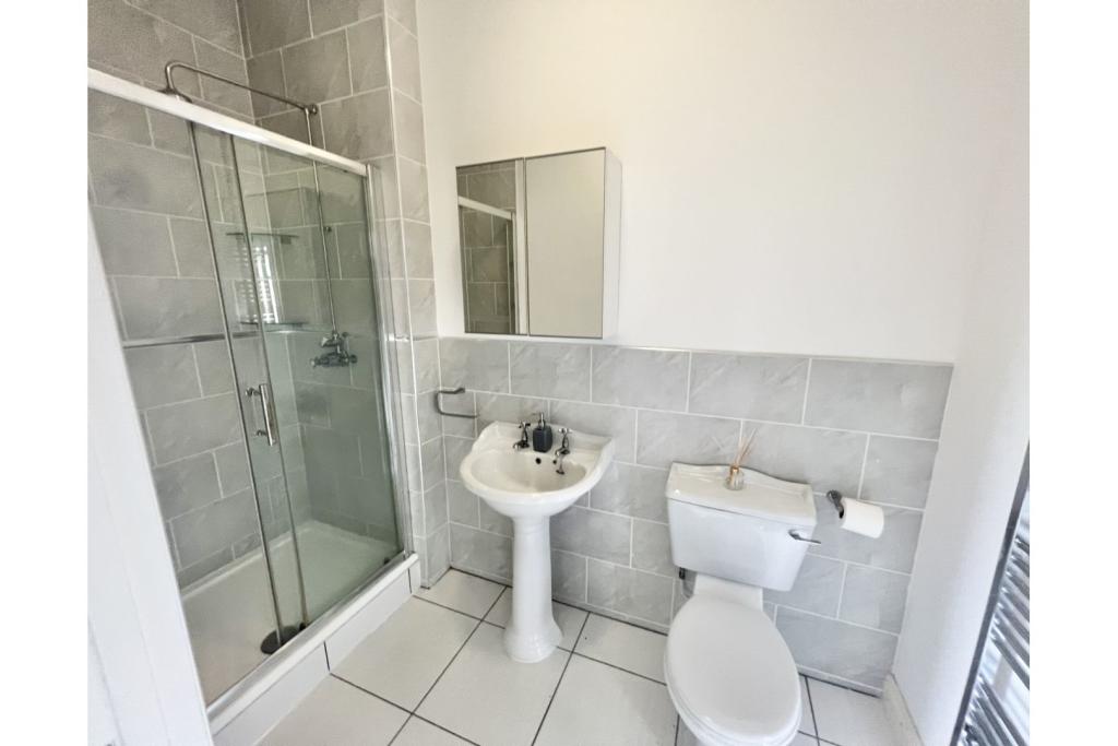 En-suite One