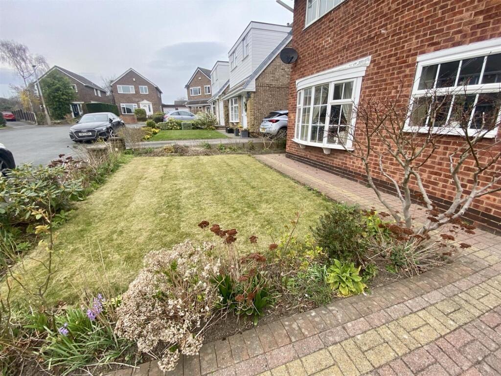 Bramleys Estate Agents - Fernhurst Close - Mirfiel