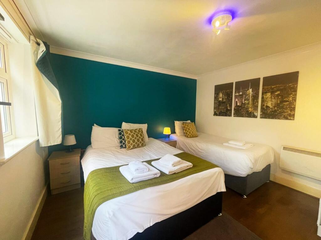 bradfordroadbedroom2