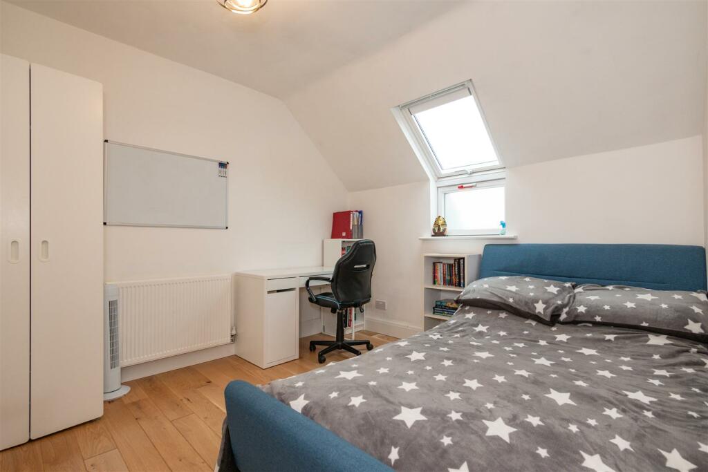 Bedroom 3.jpg