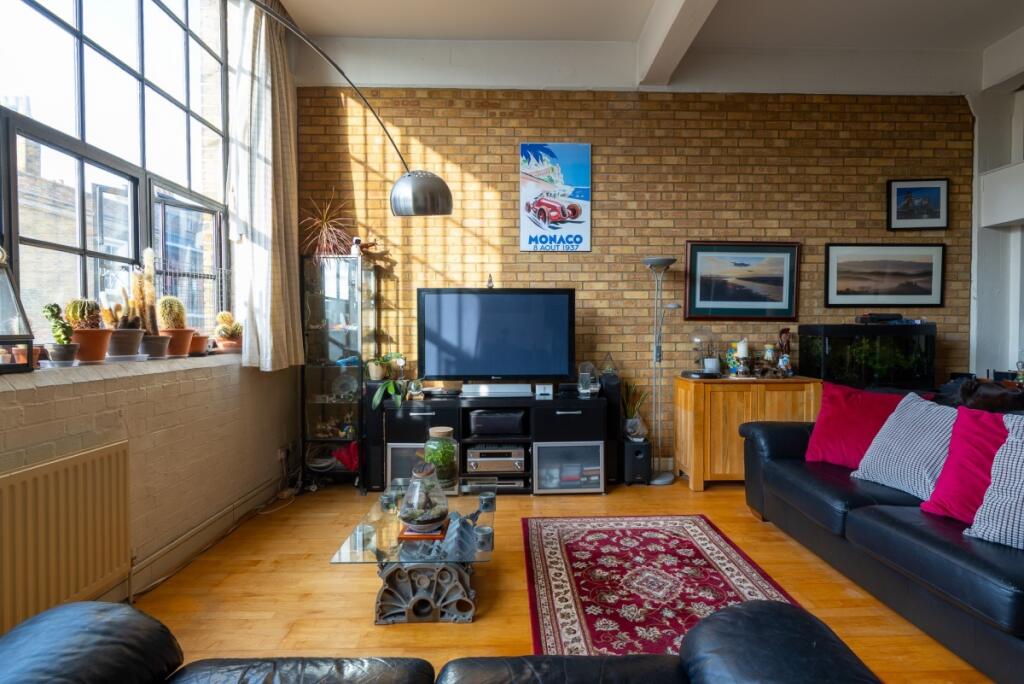Living room 2