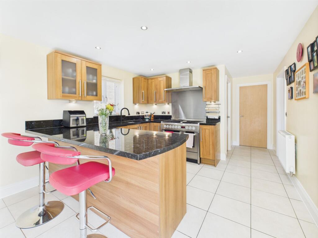 Kitchen/Breakfast Room