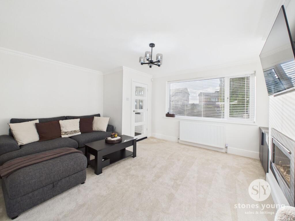 Calgary Avenue, Blackburn, BB2