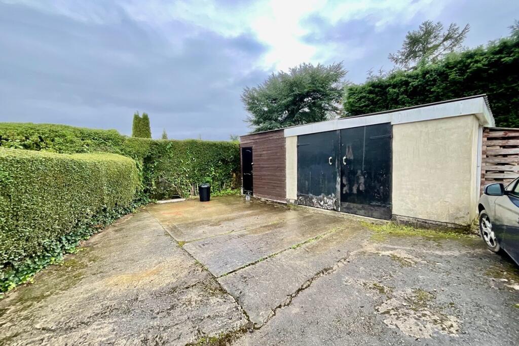 Double Garage 