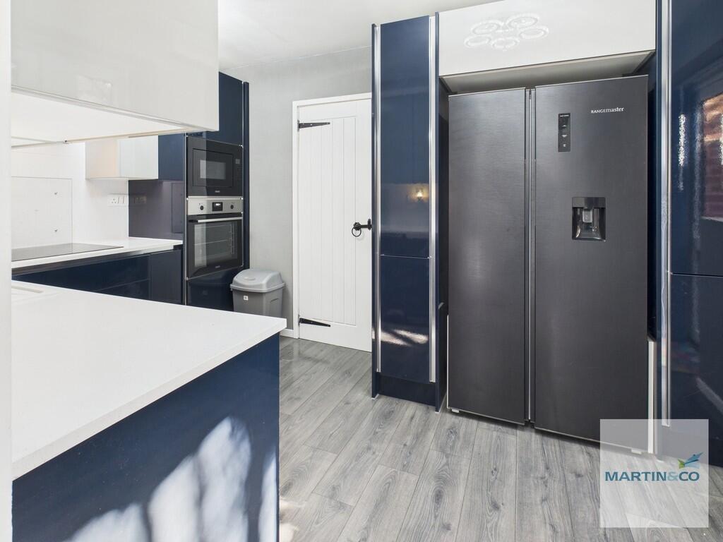 CAM03663G0-PR0125...