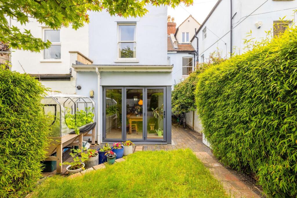 00023 CD7A1659-HDR.jpg