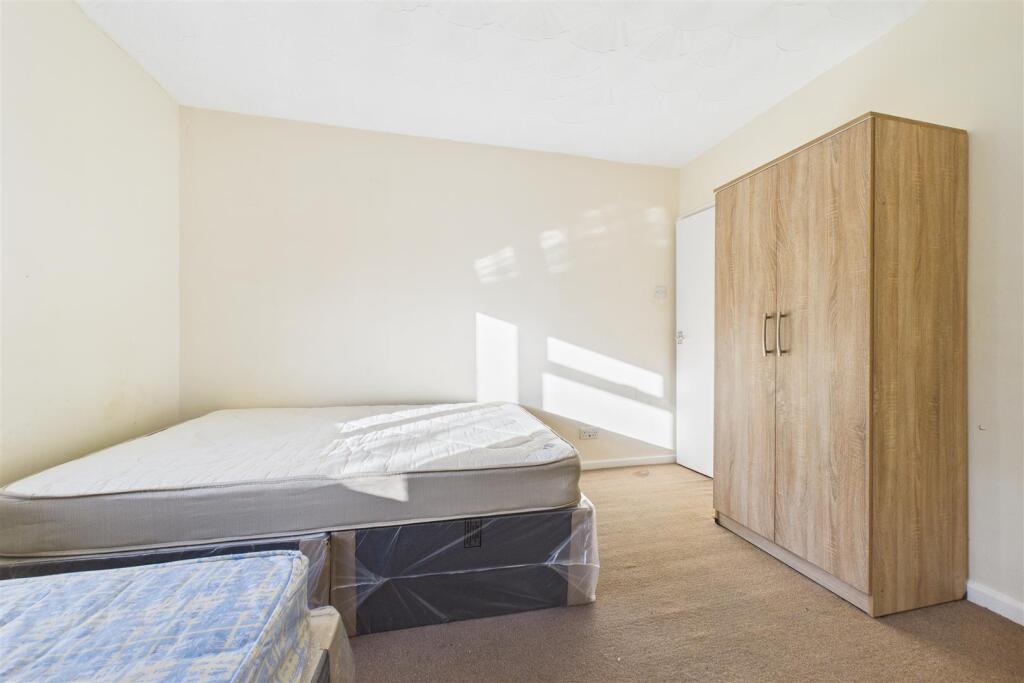 91 Redford Crescent, Withywood, Bristol BS13 8SA |