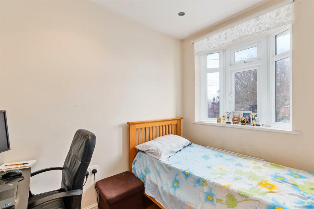 Shaldon Drive Ph14 (4).jpg