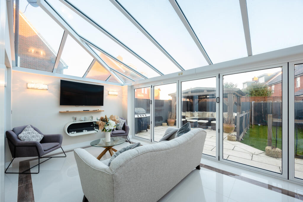 2 Cheddington Grove, HP22 7AB-14