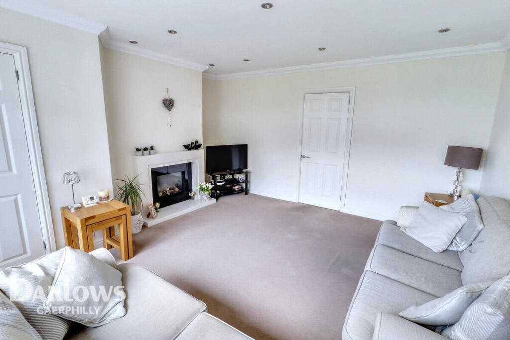 Brynau Road, Caerphilly