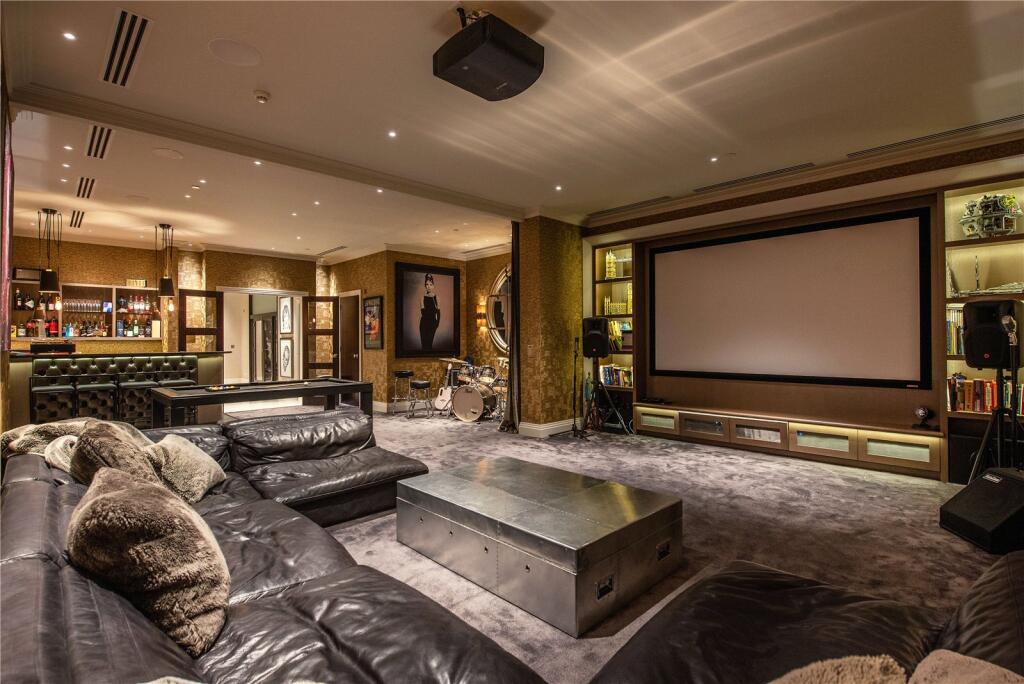 Entertainment Room