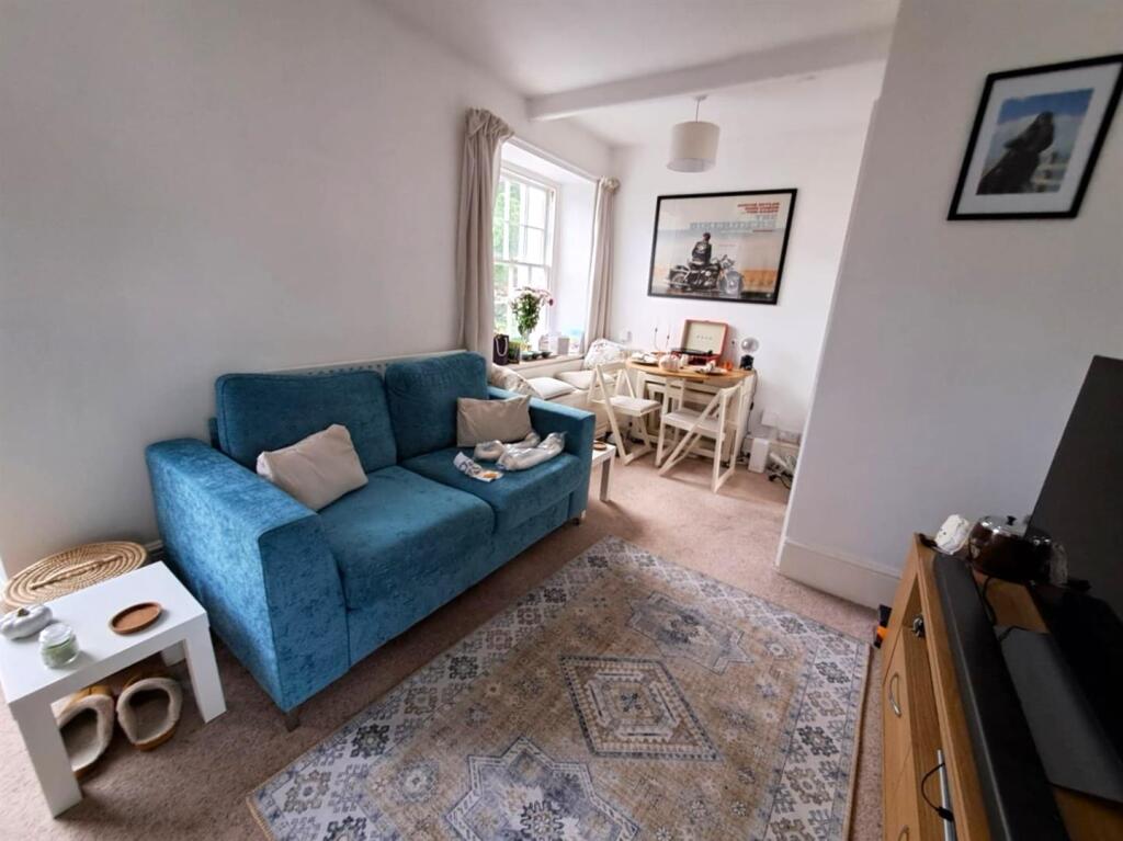 Annexe living area.jpg