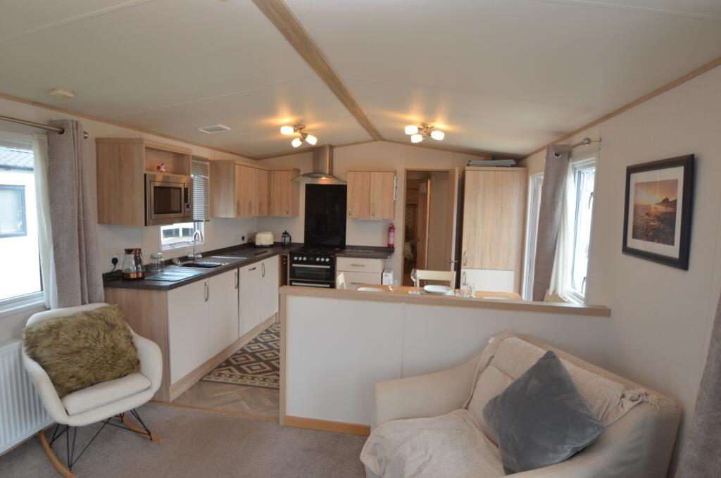 View towards kitchen