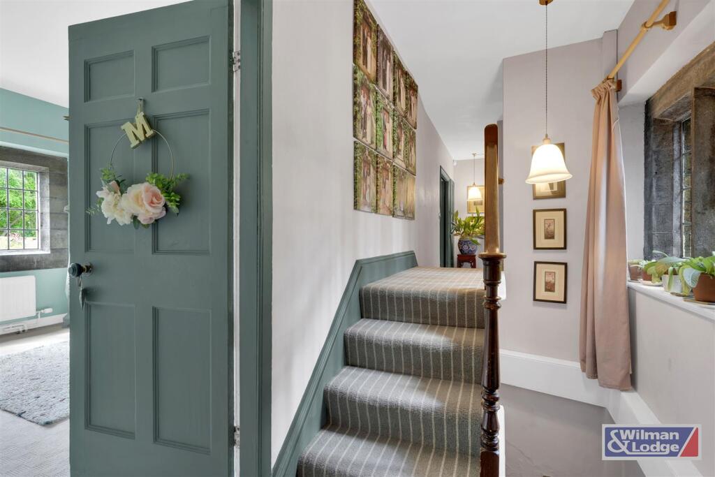 Period Property - Four Bed with Formal Gardens (7)