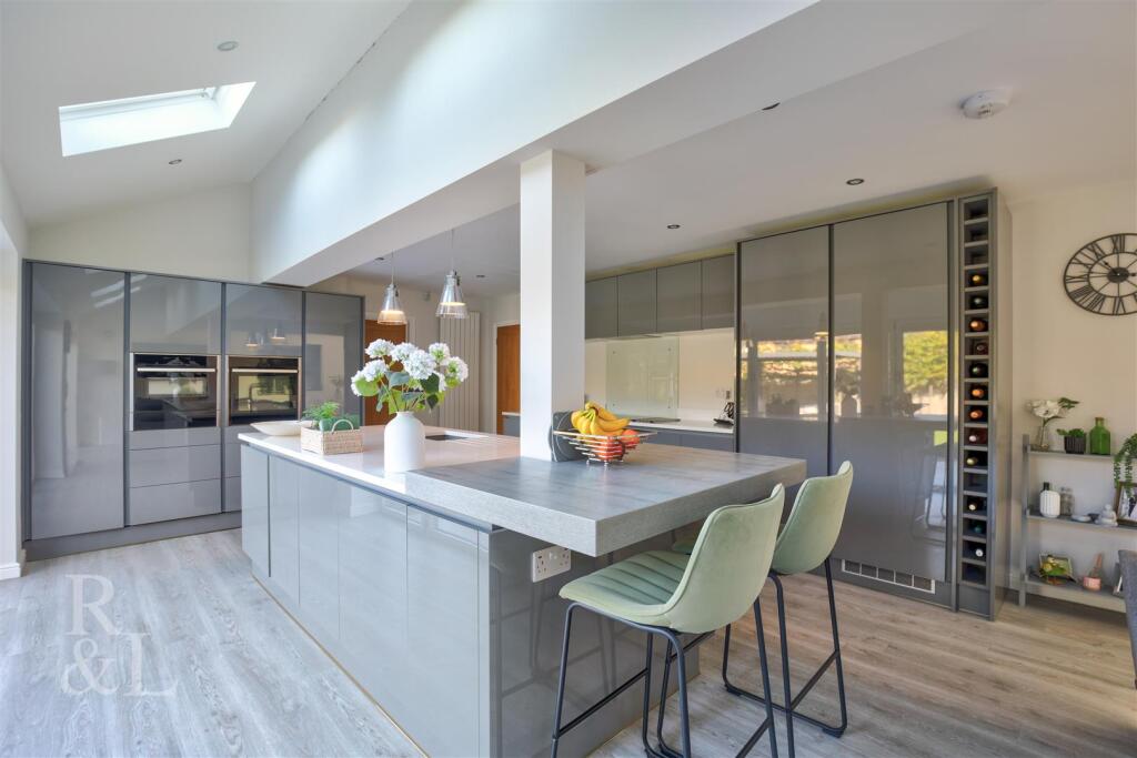 5 Killerton Park Drive (25).jpg