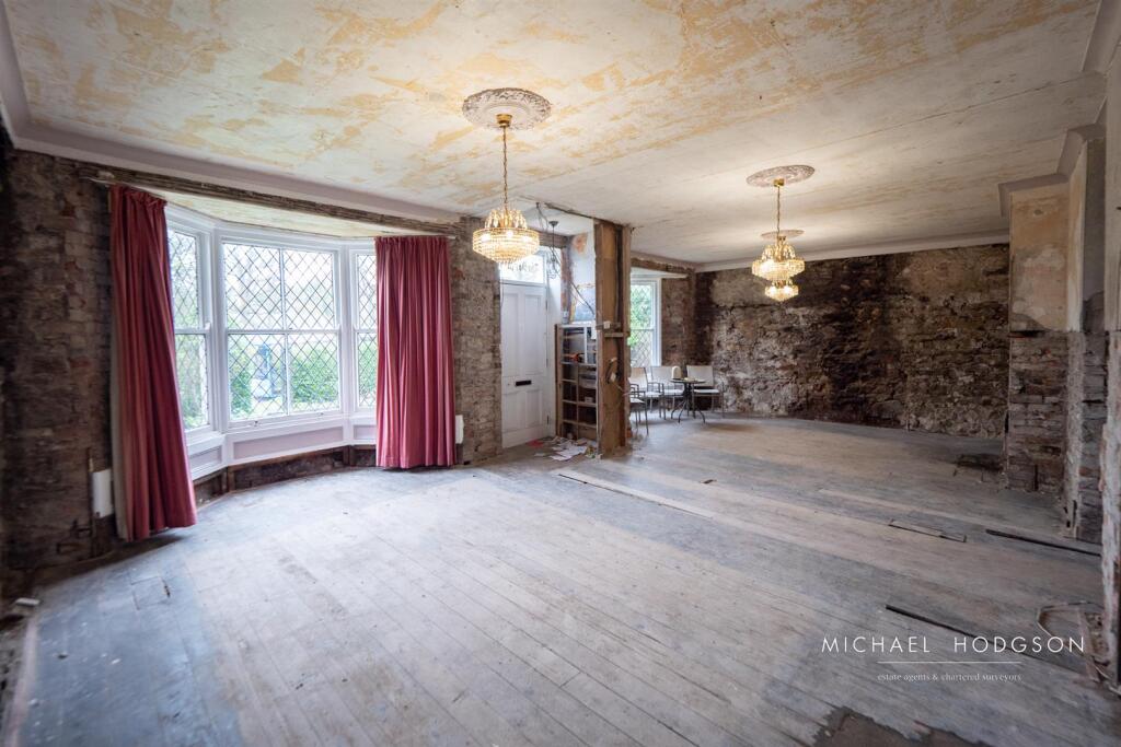 Living Room/Dining Room