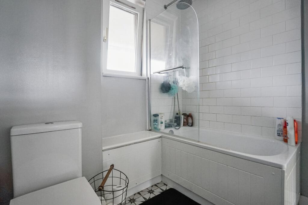 Flat 14, Albert Starr House, Haddonfield Estate, Bush Road, Surrey Quays, London SE8 5AS