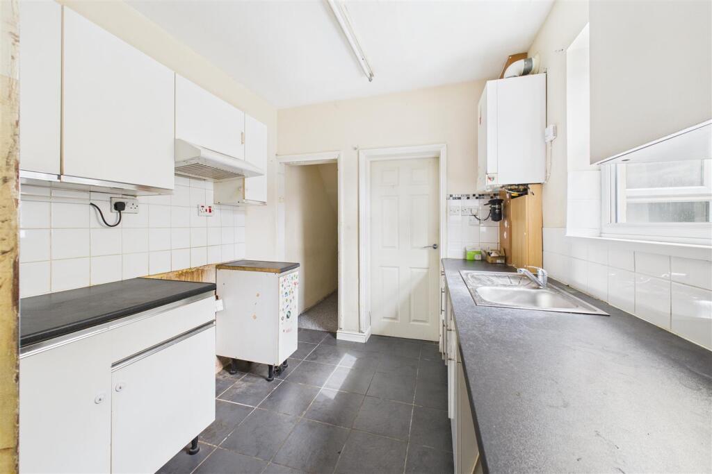 59 Great Western Road, Gloucester GL1 3PZ| Freehol